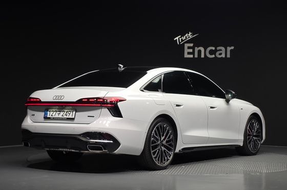 Audi A6 55 TFSI Quattro S Line — пробег 2 022 км — фото 2 из 5