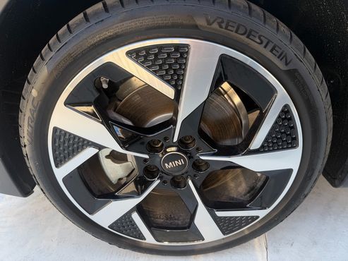 Mini Cooper 5 Door Favoured — пробег 19 км — фото 5 из 5