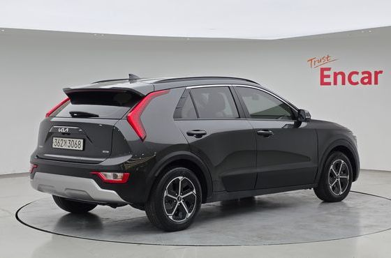 Kia Niro Trendy — пробег 80 411 км — фото 2 из 5