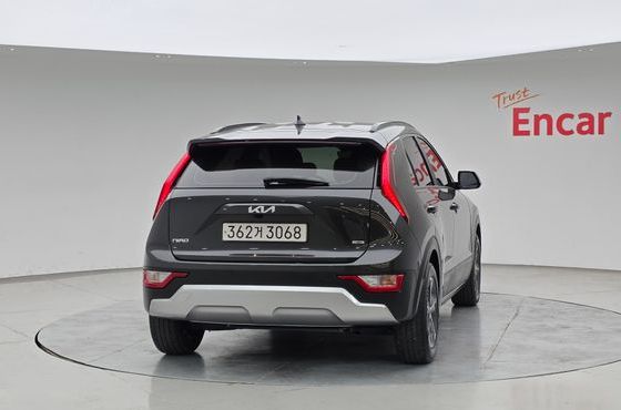 Kia Niro Trendy — пробег 80 411 км — фото 4 из 5