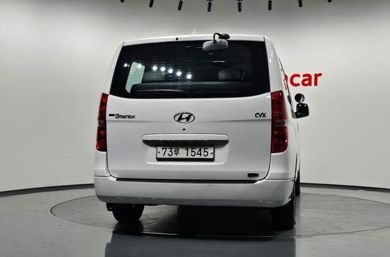 Hyundai Starex 12-Seater Wagon CVX Deluxe — пробег 153 085 км — фото 4 из 5