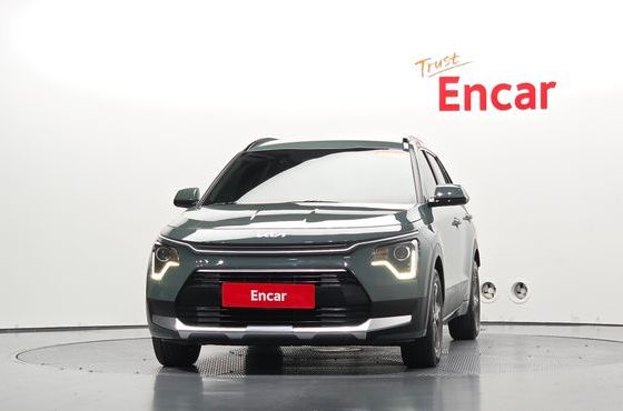 Kia Niro Prestige — пробег 62 324 км — фото 3 из 5