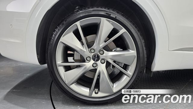Genesis GV70 из Кореи Encar