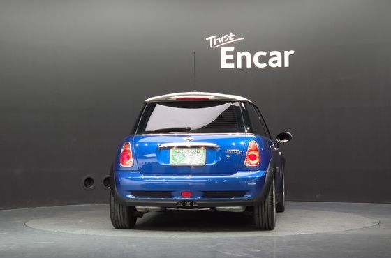 Mini Cooper Standard First Generation — пробег 101 496 км — фото 4 из 5