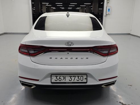 Hyundai Grandeur 2.4 Premium — пробег 141 794 км — фото 4 из 5