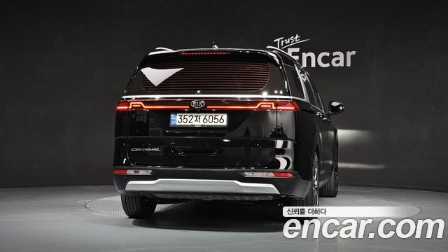 Kia Carnival из Кореи Encar