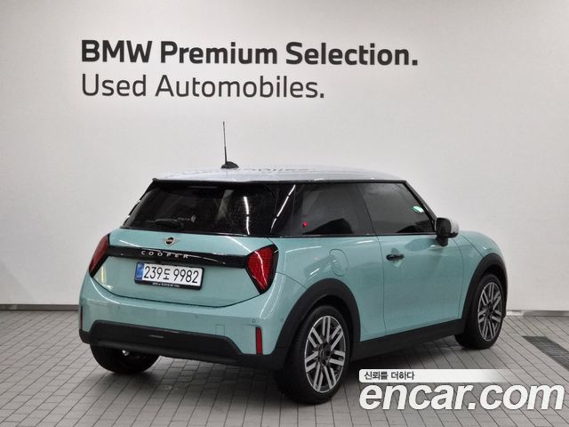 Mini Cooper Classic — пробег 22 км — фото 2 из 5