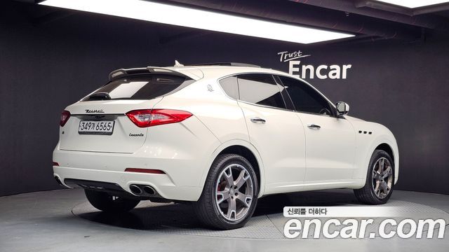 Maserati Levante 3.0 AWD Sport — пробег 147 473 км — фото 2 из 5