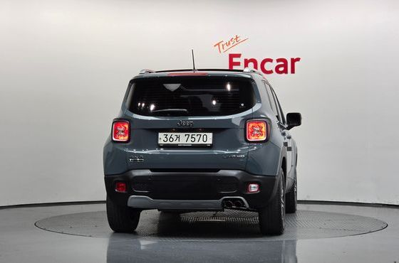 Jeep Renegade 2.0 Diesel Limited AWD — пробег 76 388 км — фото 4 из 5