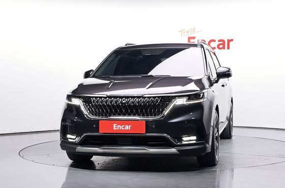 Kia Carnival Gasoline 7-Seater Signature — пробег 47 055 км — фото 3 из 5