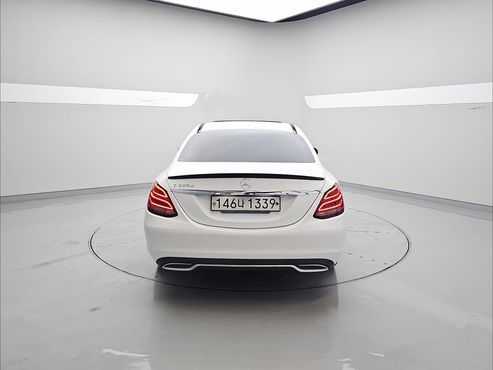 Mercedes-Benz C-Class C220 d Avantgarde — пробег 85 039 км — фото 4 из 5