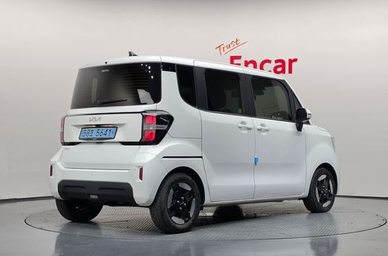 Kia RAY EV — пробег 56 030 км — фото 2 из 5