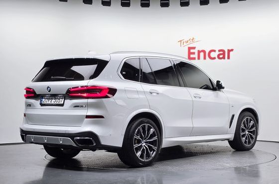BMW X5 xDrive 30d M Sport — пробег 76 466 км — фото 2 из 5
