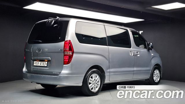 Hyundai Starex Van 3-Seater Smart — пробег 114 869 км — фото 2 из 5