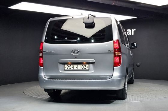 Hyundai Starex Van 3-Seater Smart — пробег 114 869 км — фото 4 из 5