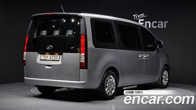 Hyundai Staria Tourer 11-Seater Modern — пробег 116 640 км — фото 2 из 5