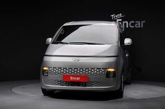Hyundai Staria Tourer 11-Seater Modern — пробег 116 640 км — фото 3 из 5