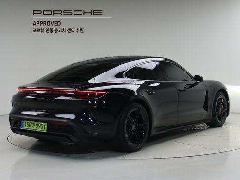 Porsche Taycan Turbo S — пробег 11 950 км — фото 2 из 5