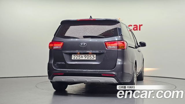 Kia Carnival 9-seater Prestige — пробег 102 889 км — фото 4 из 5