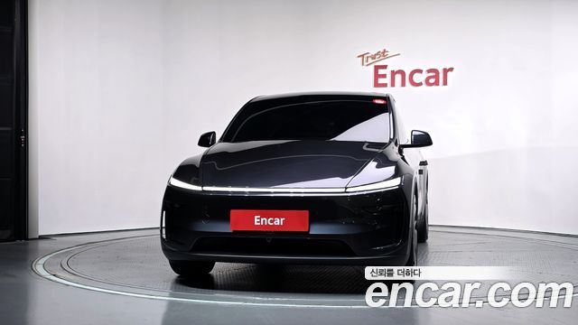 Tesla Model Y RWD — пробег 9 533 км — фото 3 из 5