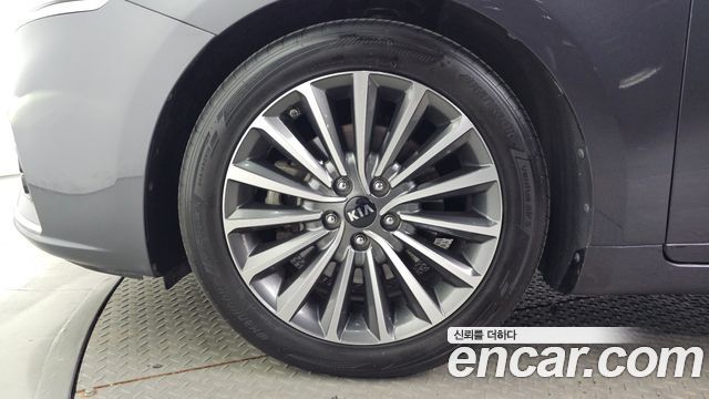 Kia K7 из Кореи Encar