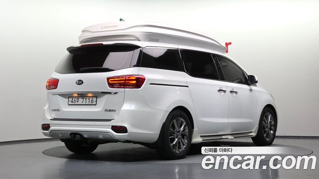 Kia Carnival Gasoline 9-seater Limousine(Special vehicle) — пробег 46 364 км — фото 2 из 5
