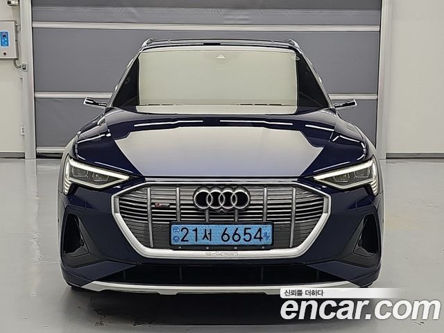 Audi e-tron 55 Quattro Sportback — пробег 64 739 км — фото 1 из 5