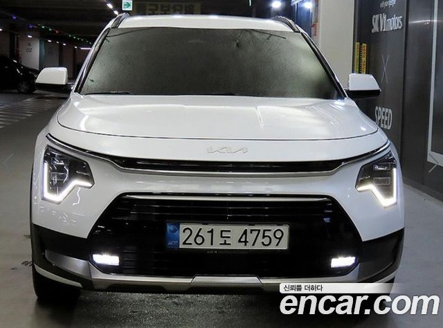 Kia Niro Signature — пробег 34 668 км — фото 2 из 5