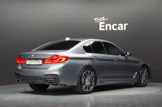 BMW 5-Series 530i M Sport Package Plus — пробег 153 822 км — фото 2 из 5