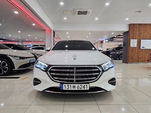 Mercedes-Benz E-Class E220d 4MATIC Exclusive — пробег 12 709 км — фото 3 из 5