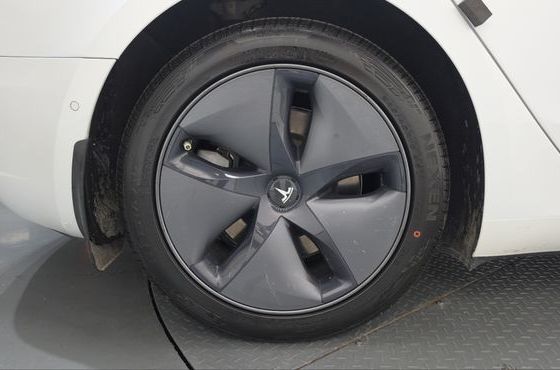 Tesla Model 3 Long Range AWD — пробег 84 121 км — фото 5 из 5