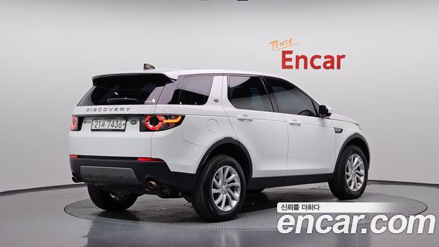 Land Rover Discovery Sport 2.0 TD4 SE (150PS) — пробег 76 873 км — фото 2 из 5