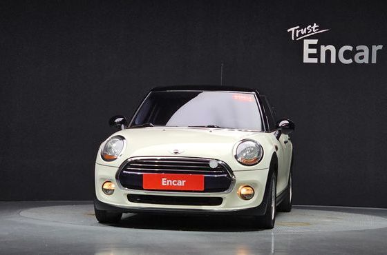 Mini Cooper 5Door Standard 3rd — пробег 72 527 км — фото 3 из 5