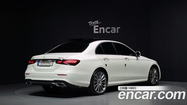 Mercedes-Benz E-Class из Кореи Encar