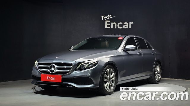 Mercedes-Benz E-Class E300 4MATIC Avnatgarde — пробег 76 997 км — фото 1 из 5
