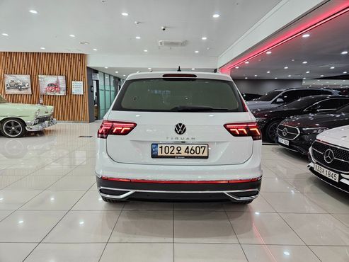Volkswagen Tiguan 2.0 TDI Prestige — пробег 32 879 км — фото 4 из 5