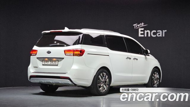 Kia Carnival 9-seater Prestige — пробег 158 695 км — фото 2 из 5