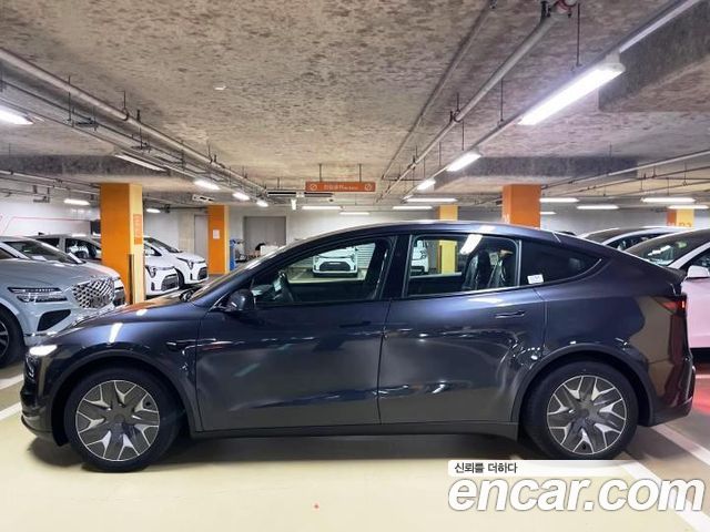Tesla Model Y L Long Range AWD — пробег 1 км — фото 4 из 5