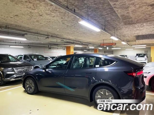 Tesla Model Y L Long Range AWD — пробег 1 км — фото 5 из 5