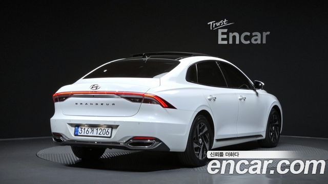 Hyundai Grandeur из Кореи Encar