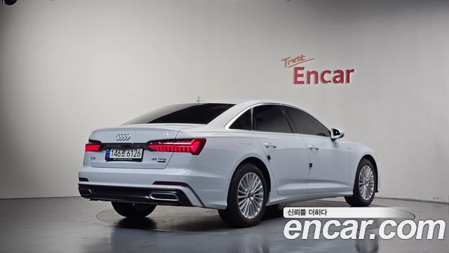 Audi A6 45 TFSI Quattro Premium — пробег 33 368 км — фото 2 из 5