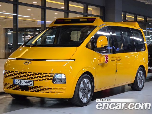 Hyundai Staria L3.5  Kinder Safety Car 15-Seater — пробег 26 600 км — фото 1 из 5