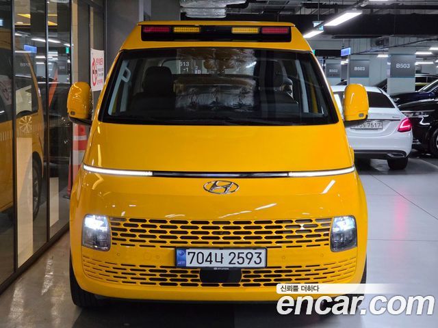 Hyundai Staria L3.5  Kinder Safety Car 15-Seater — пробег 26 600 км — фото 2 из 5