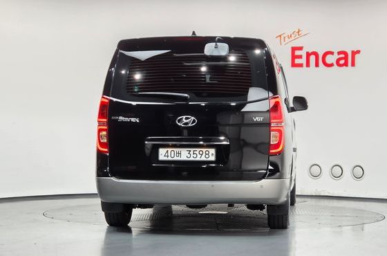Hyundai Starex Urban 9-Seater Exclusive — пробег 118 222 км — фото 4 из 5