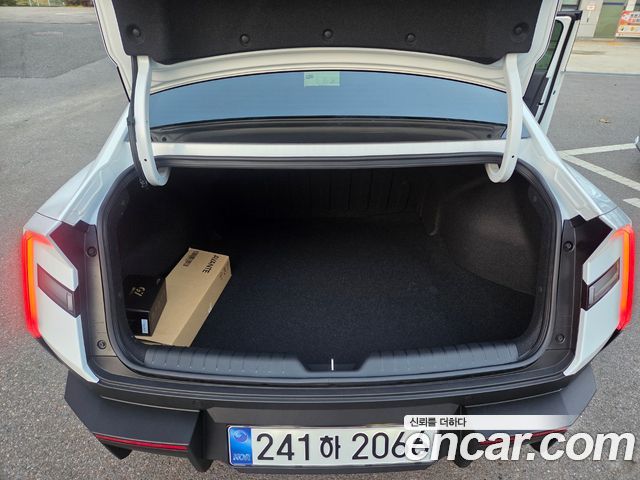 Hyundai AVANTE 2.0 Modern — пробег 300 км — фото 5 из 5