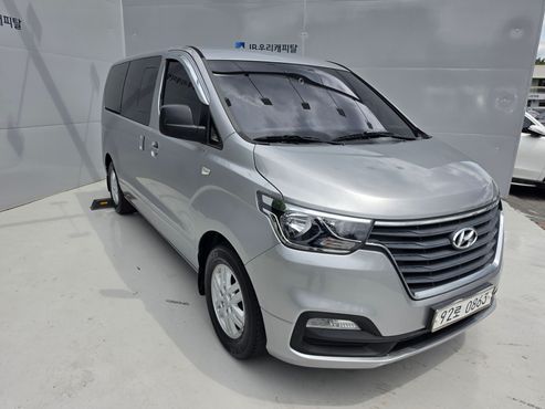 Hyundai Starex Van 5-Seater Modern — пробег 130 922 км — фото 2 из 5