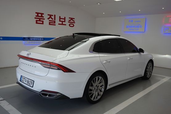 Hyundai Grandeur 2.5 Calligraphy — пробег 57 829 км — фото 4 из 5