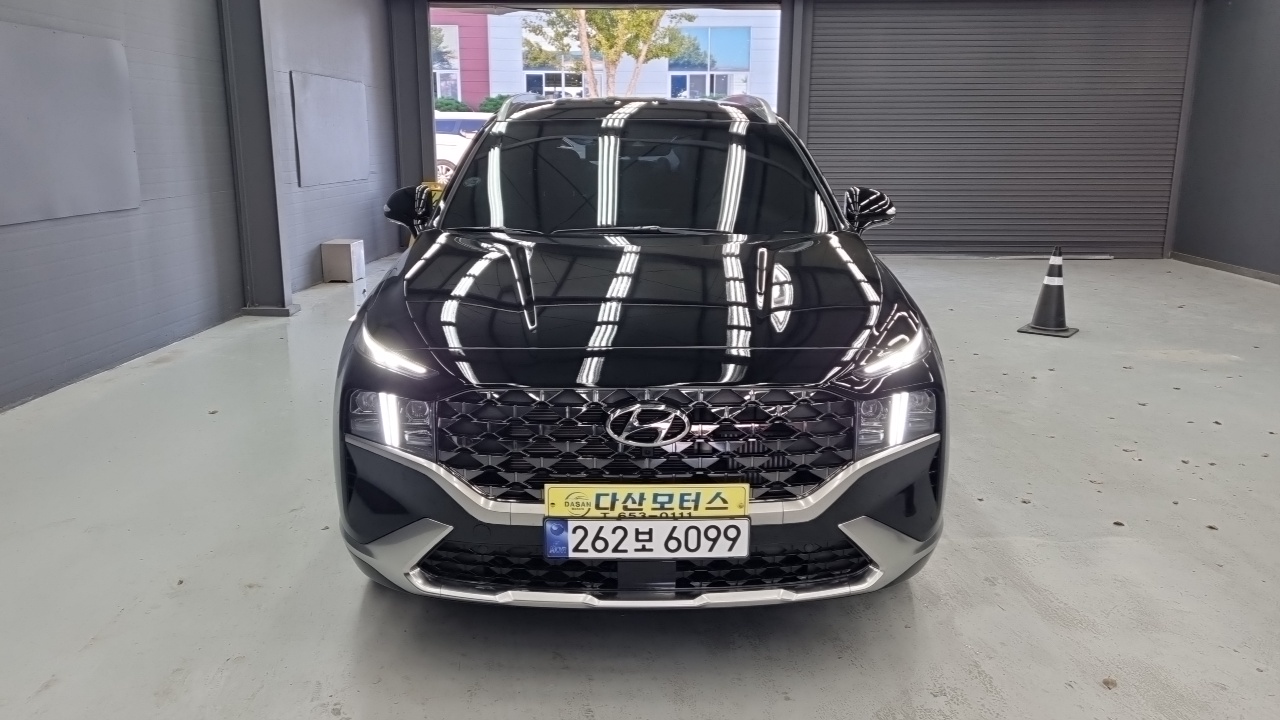 Hyundai Santafe Diesel 2.2 2WD Calligraphy — пробег 2 950 км — фото 3 из 5