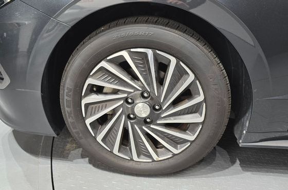 Hyundai Sonata Premium Plus — пробег 61 676 км — фото 5 из 5