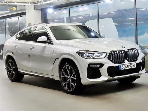 BMW X6 xDrive40i M Sport — пробег 52 529 км — фото 1 из 5
